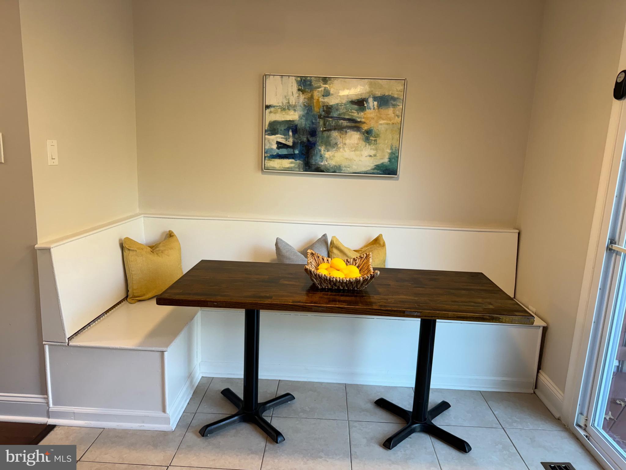 LONGMEAD - Residential