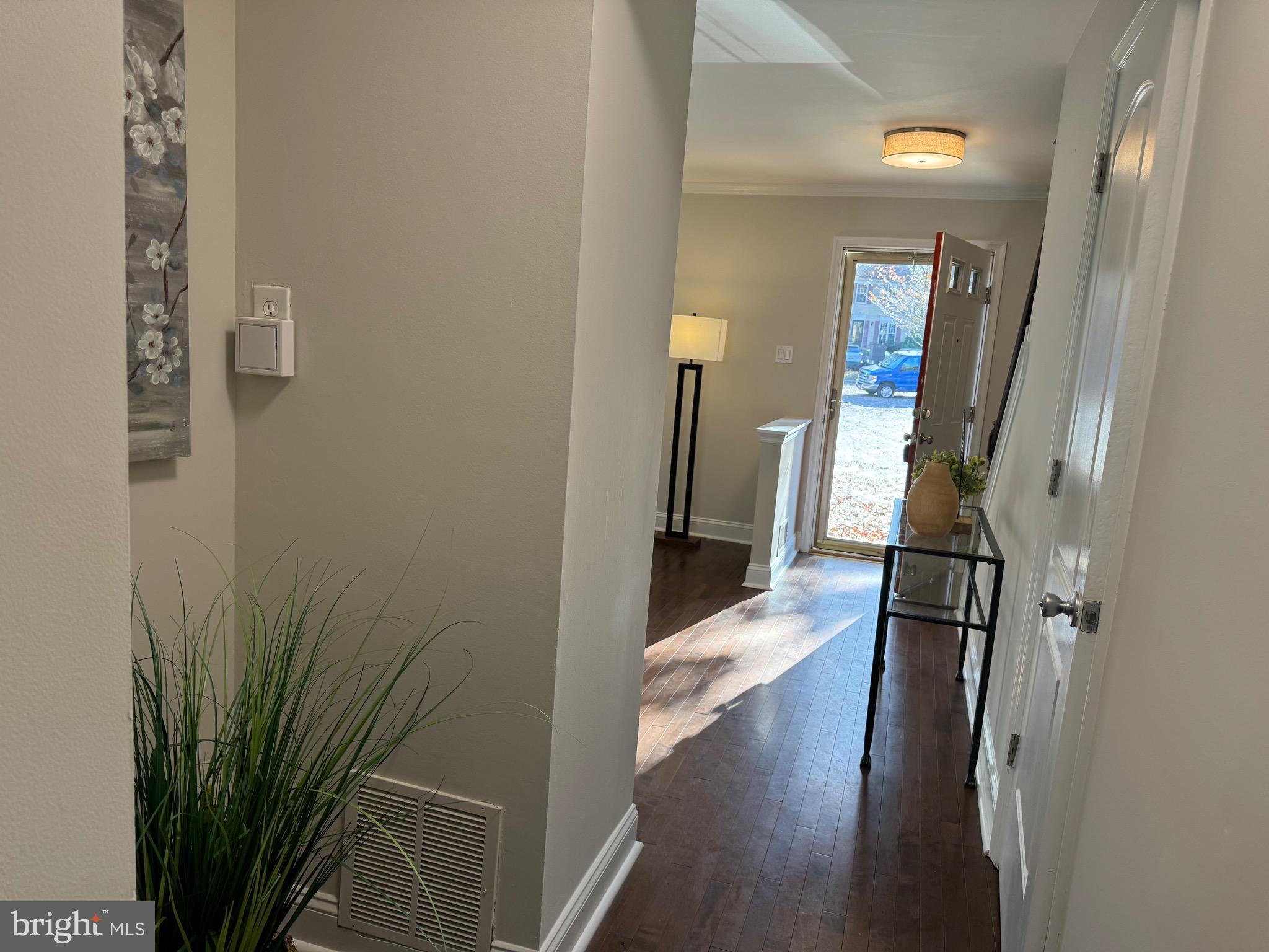 LONGMEAD - Residential