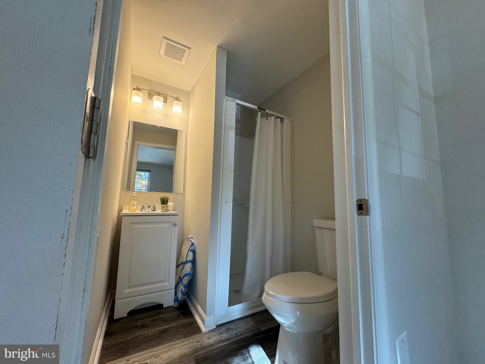 LONGMEAD - Residential