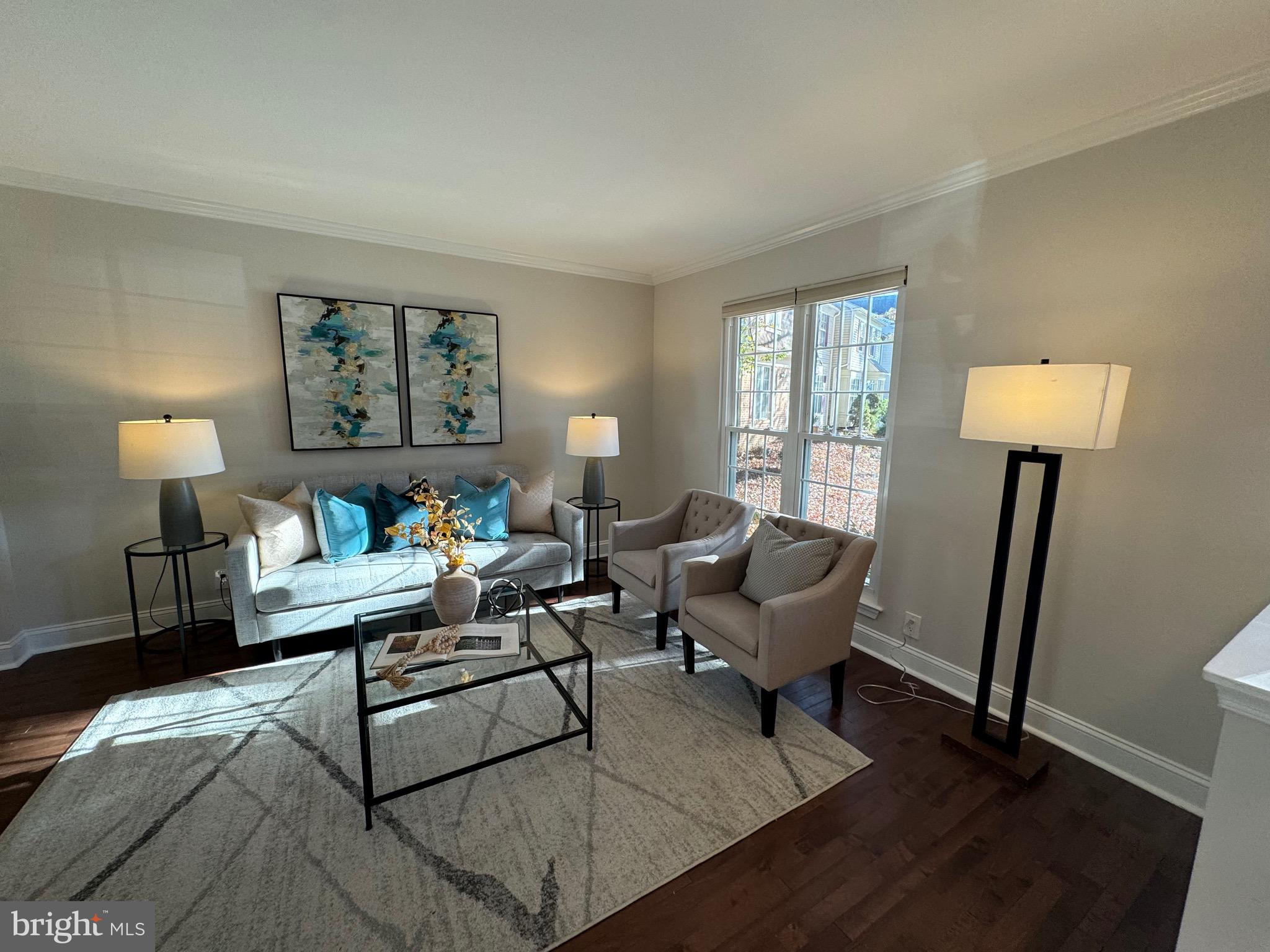 LONGMEAD - Residential