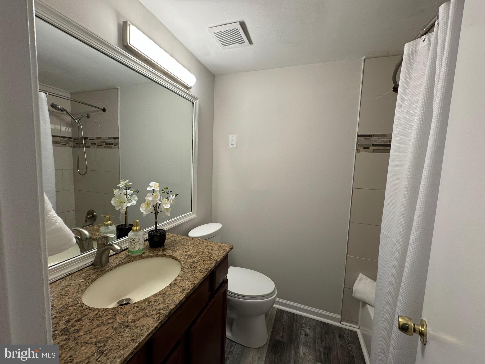 LONGMEAD - Residential