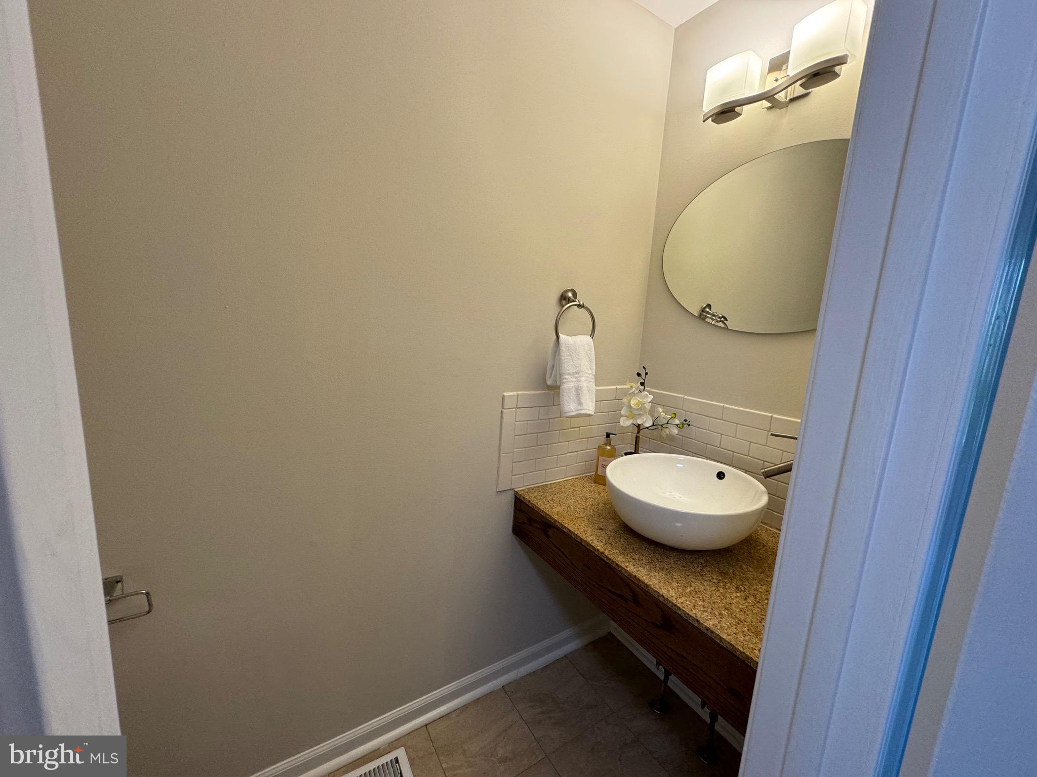 LONGMEAD - Residential