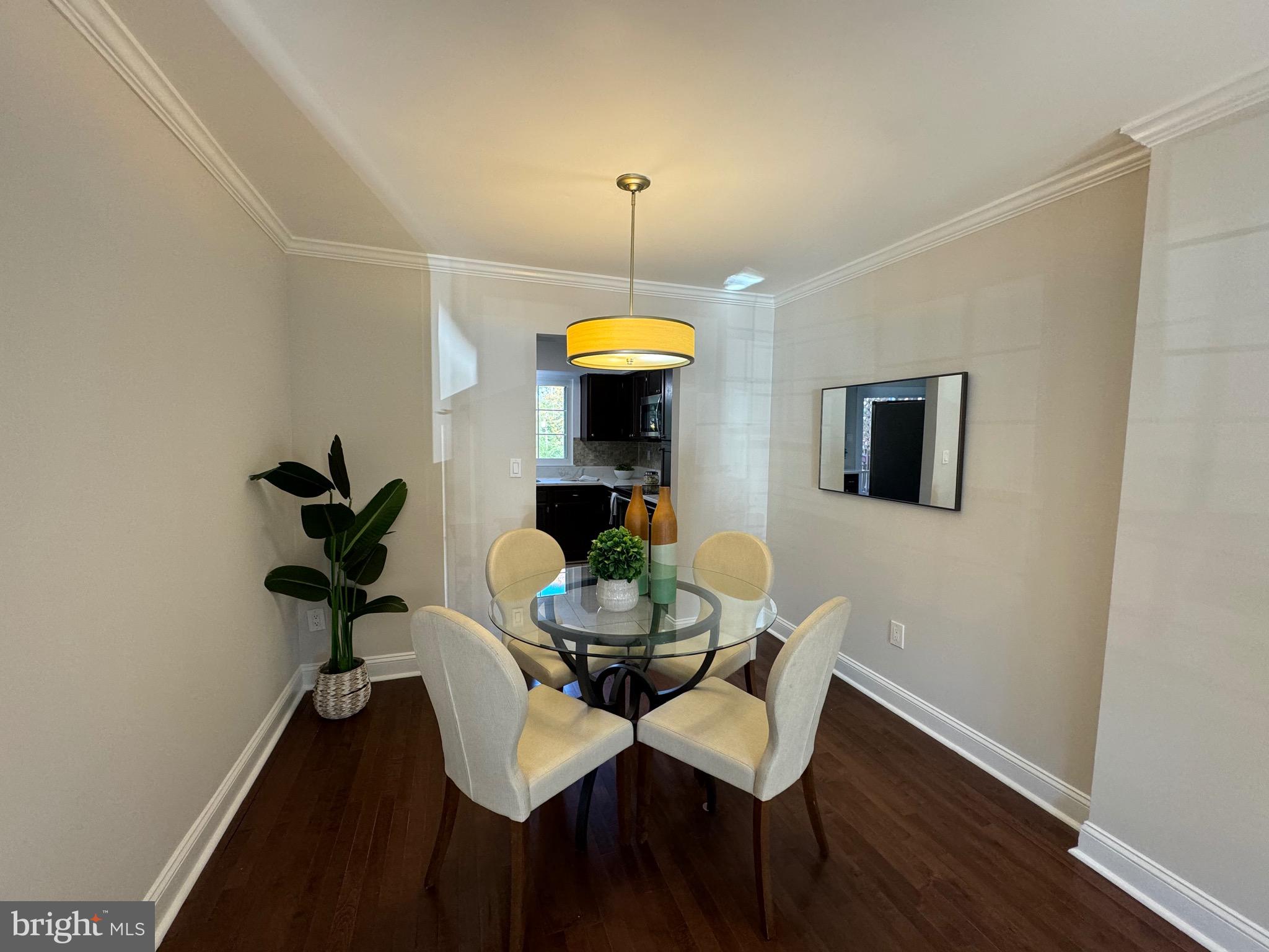 LONGMEAD - Residential