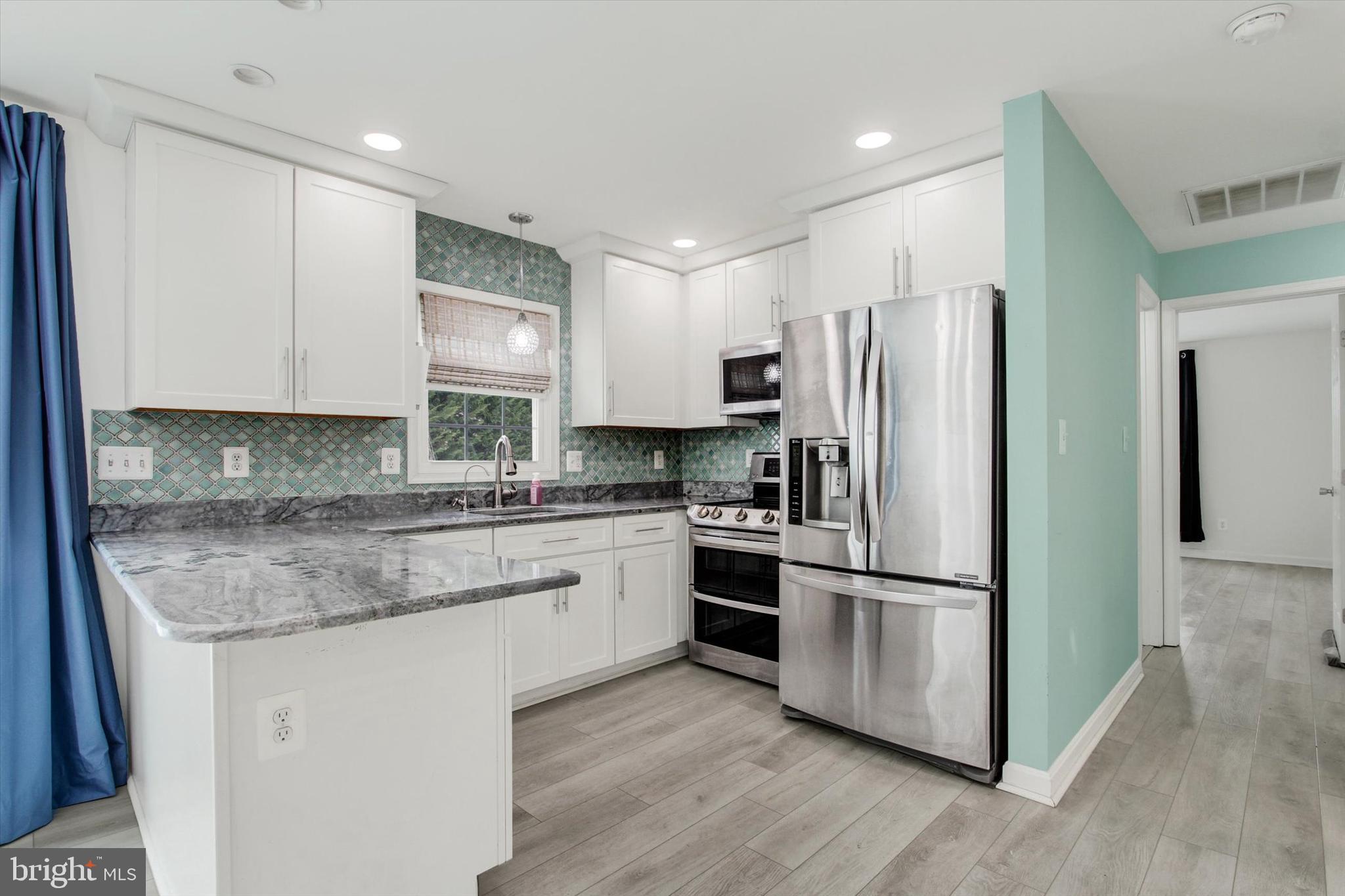 LAKE-HERITAGE - Residential