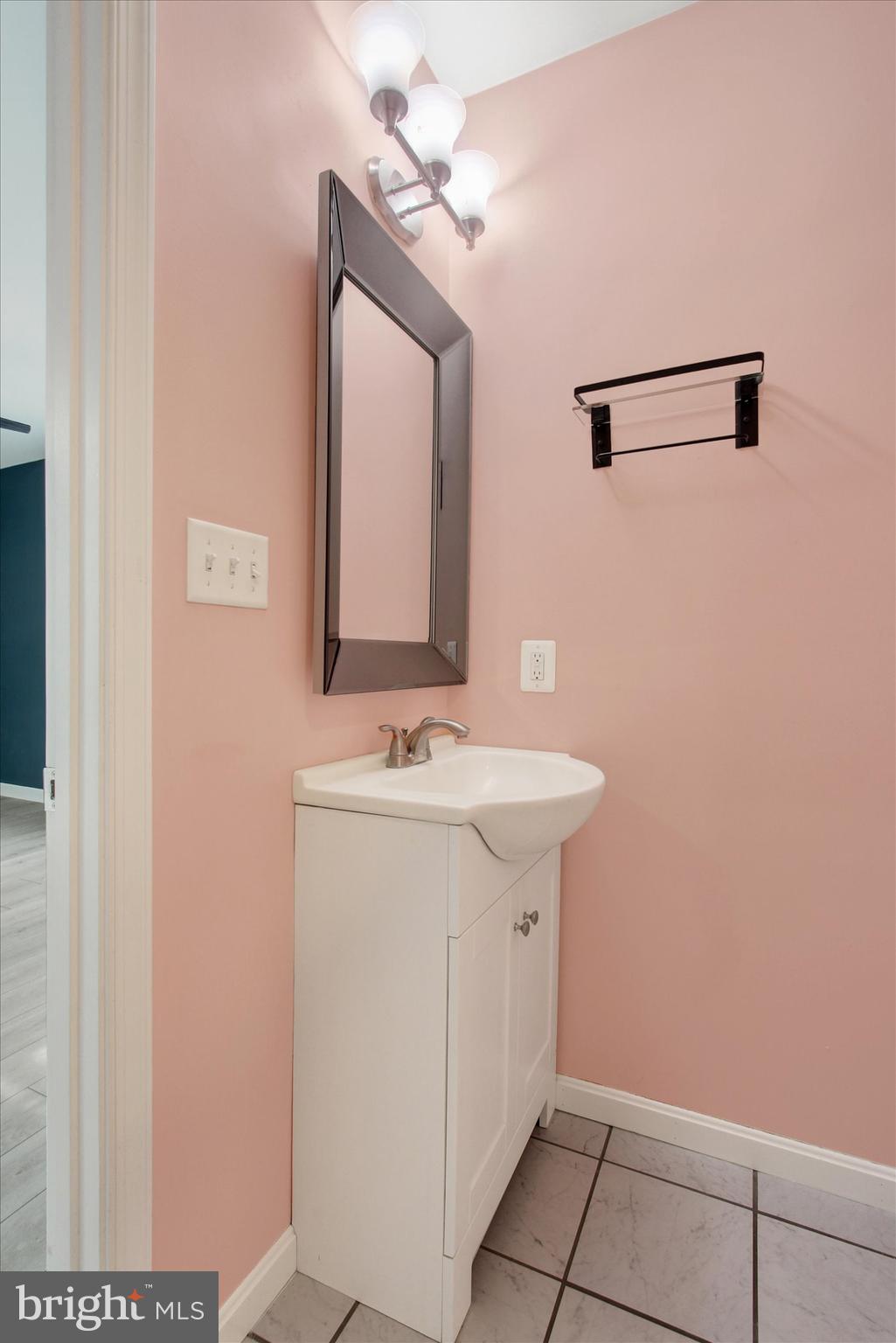 LAKE-HERITAGE - Residential