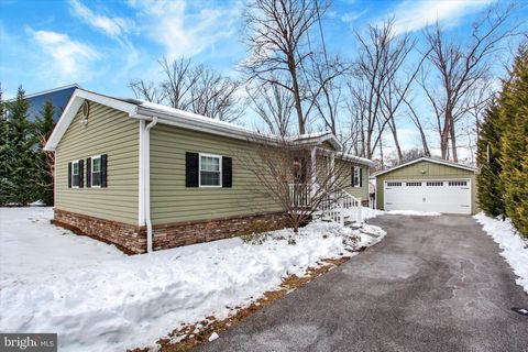 243 FORREST DRIVE GETTYSBURG PA 17325