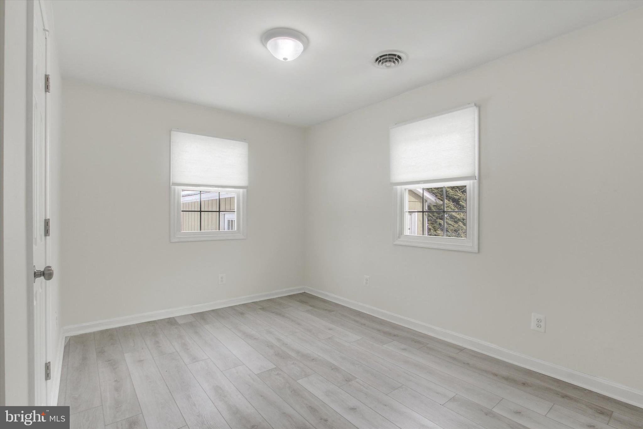 LAKE-HERITAGE - Residential