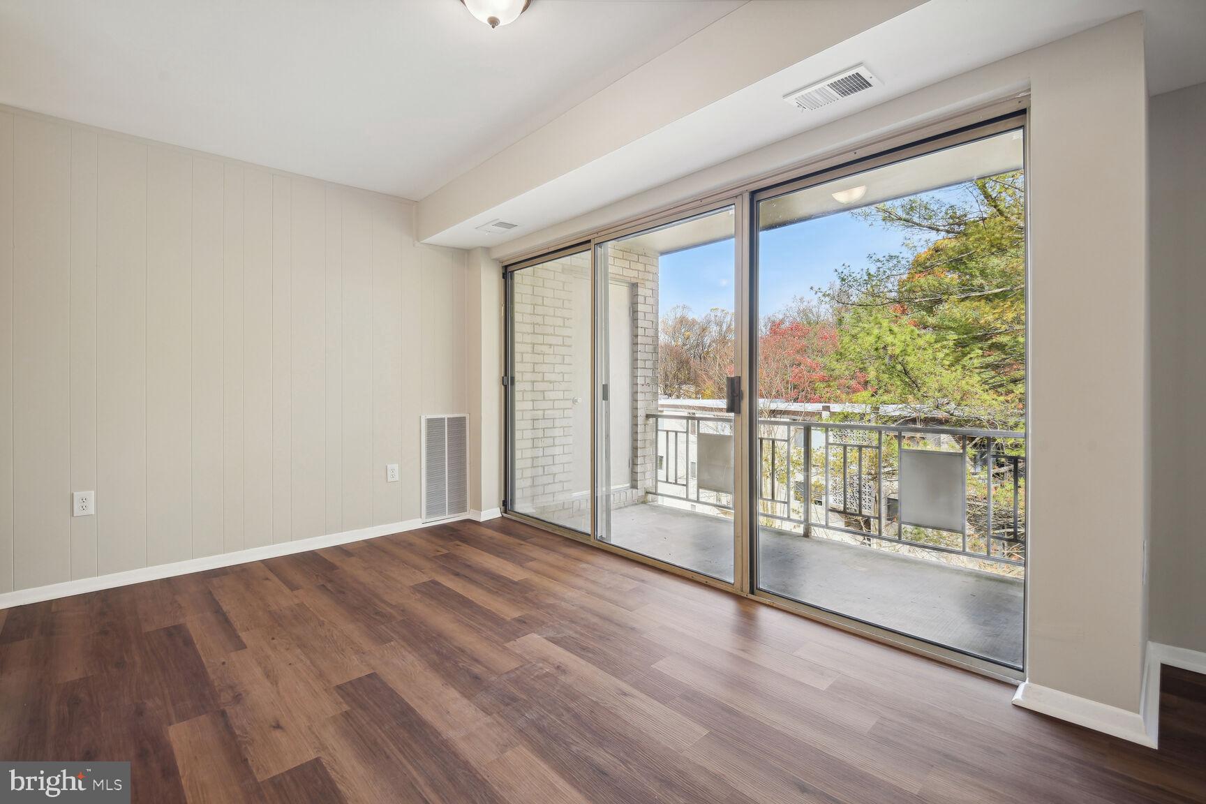 BETHESDA PARK - Residential