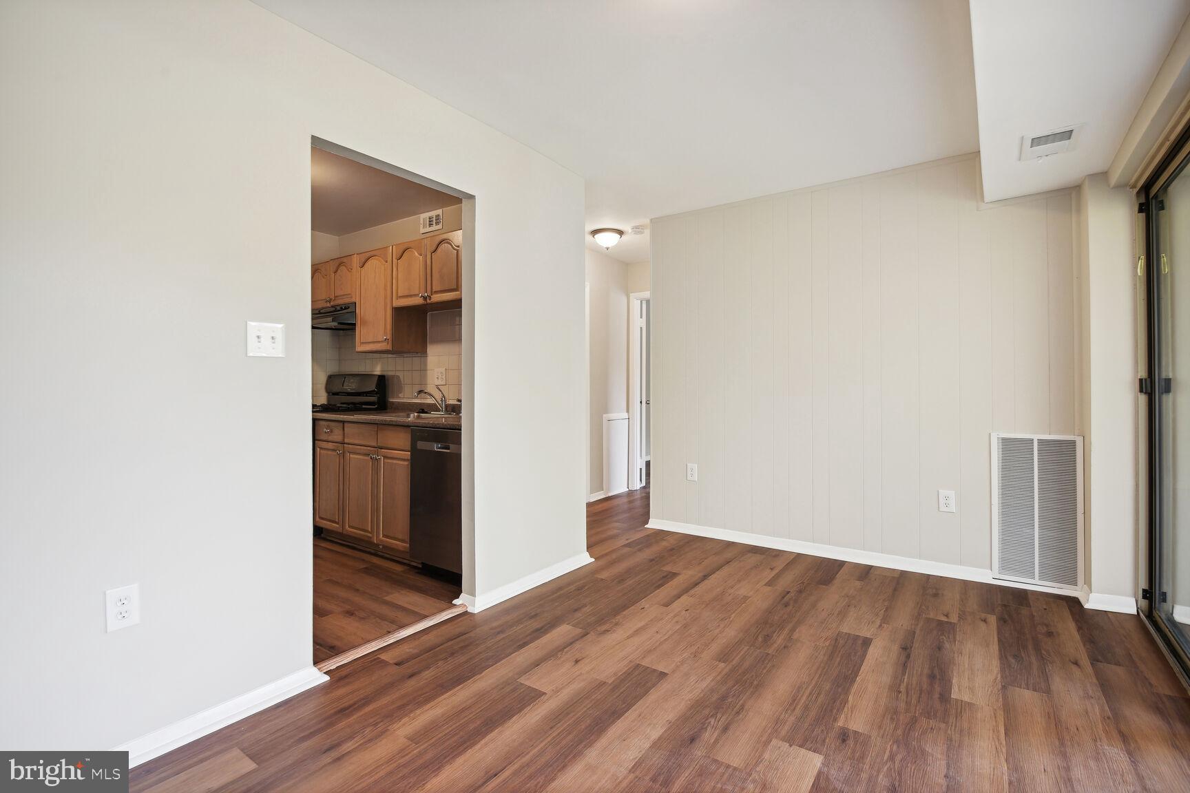 BETHESDA PARK - Residential