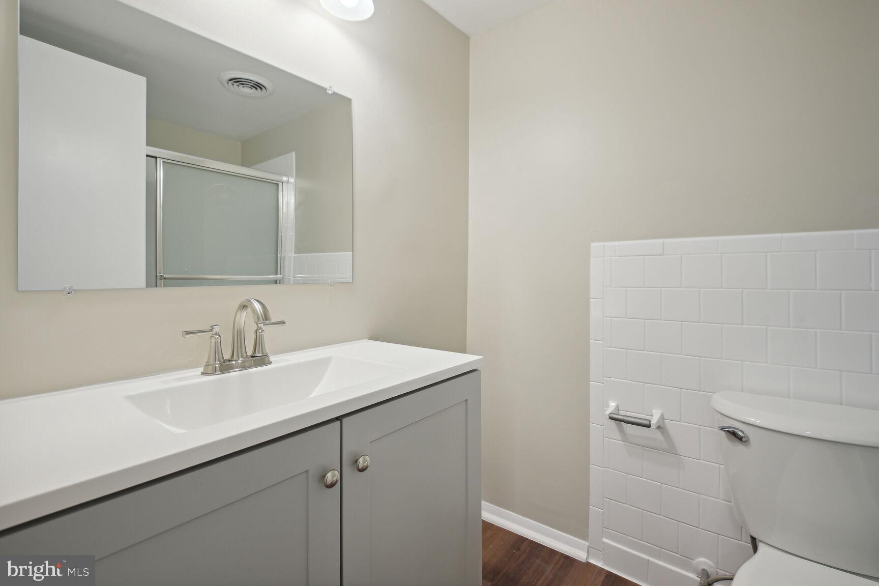 BETHESDA PARK - Residential