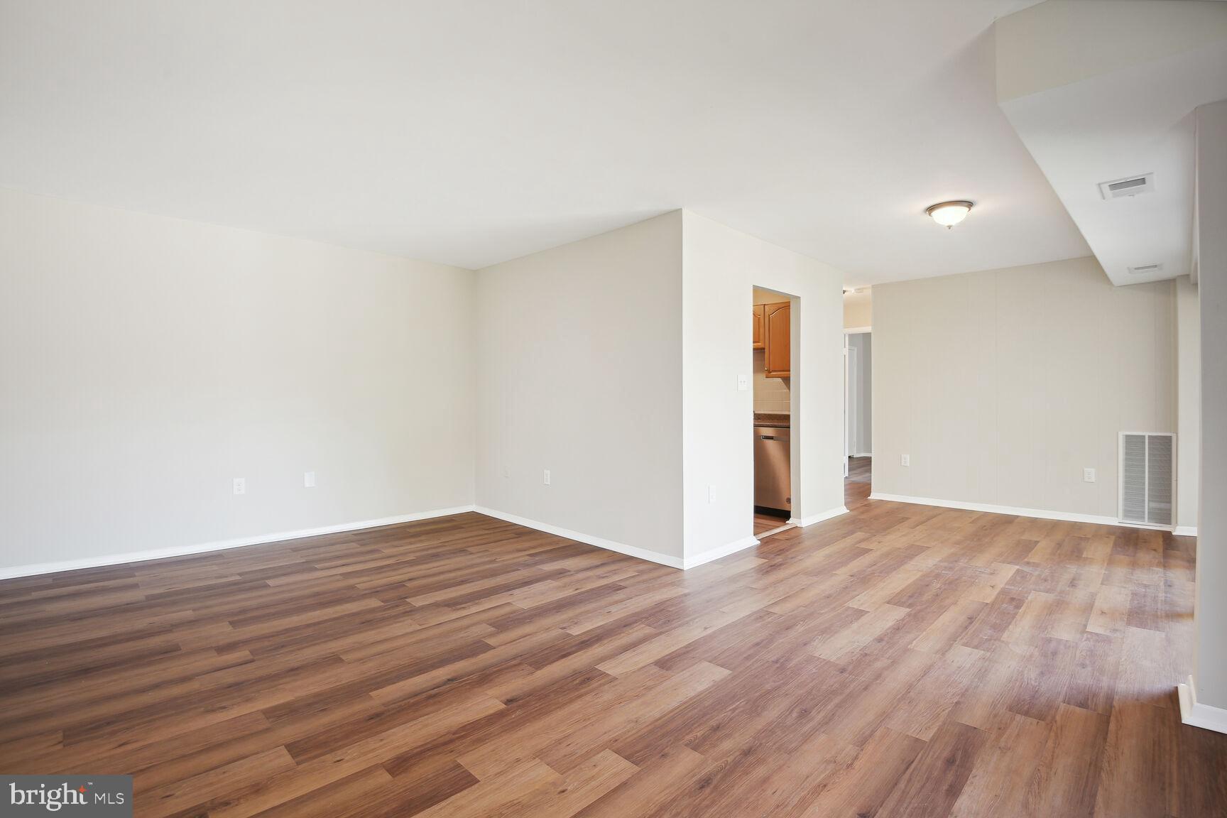 BETHESDA PARK - Residential