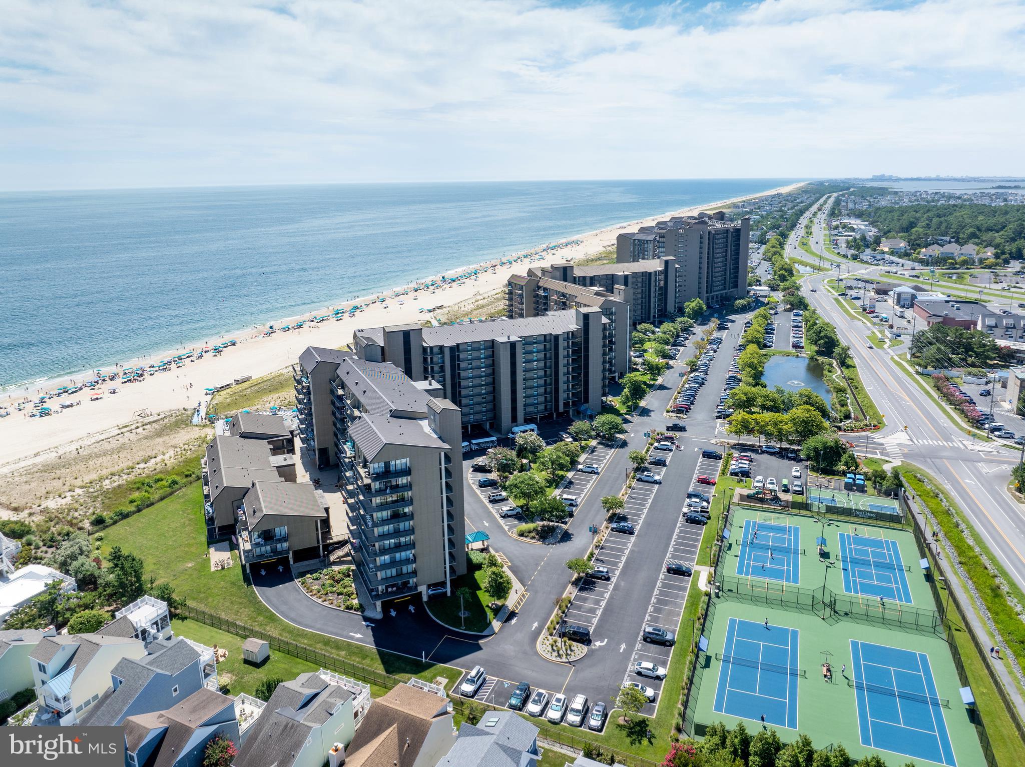 SEA COLONY EAST - Residential