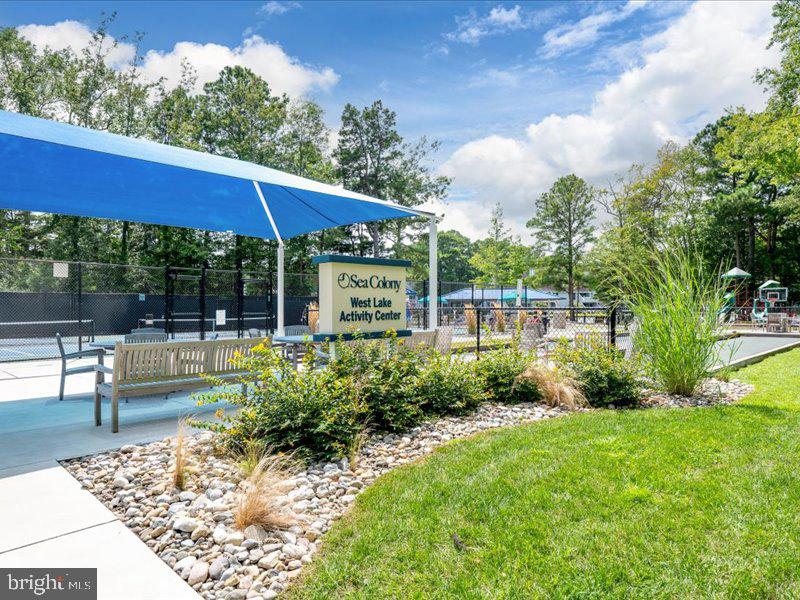 SEA COLONY EAST - Residential