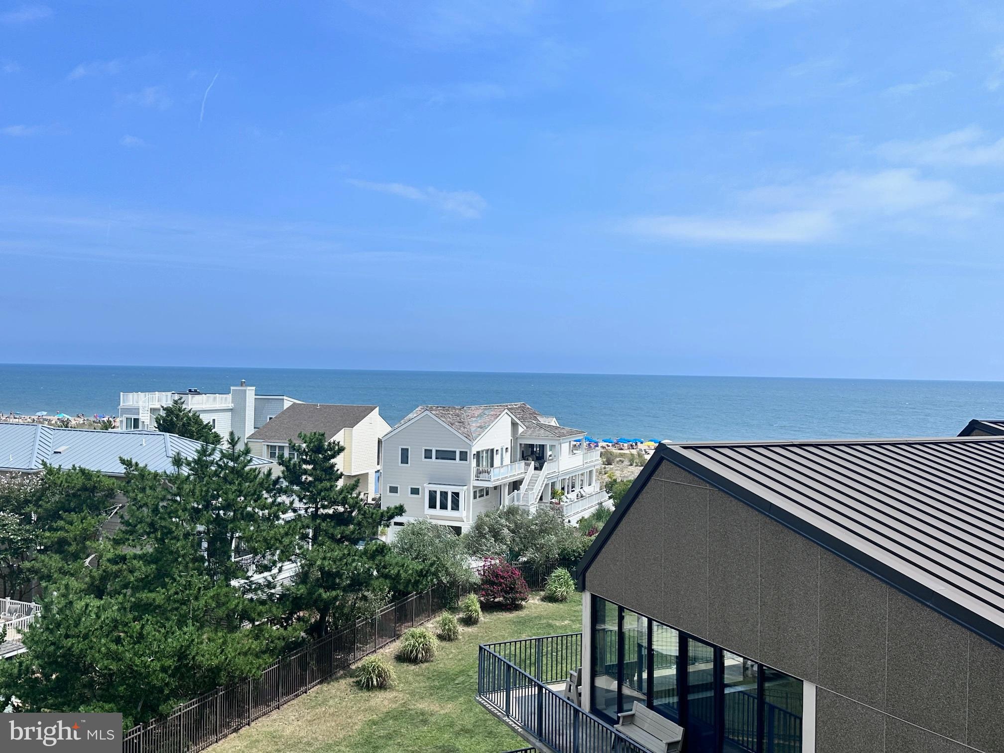 SEA COLONY EAST - Residential