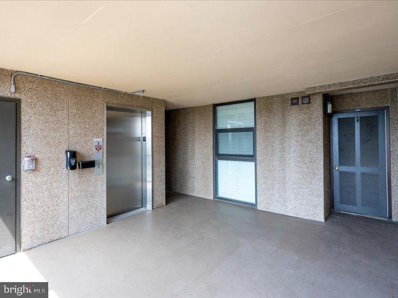 SEA COLONY EAST - Residential