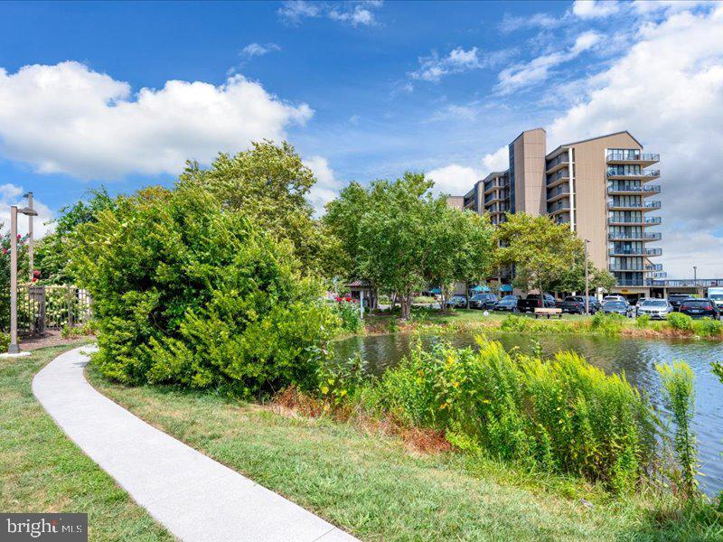 SEA COLONY EAST - Residential