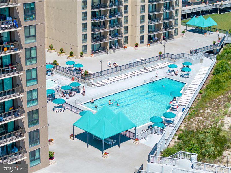 SEA COLONY EAST - Residential