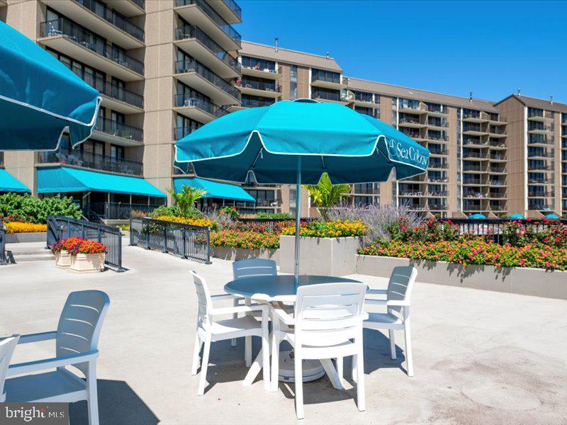 SEA COLONY EAST - Residential