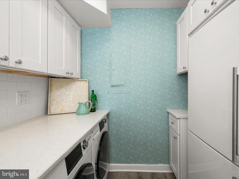 SEA COLONY EAST - Residential