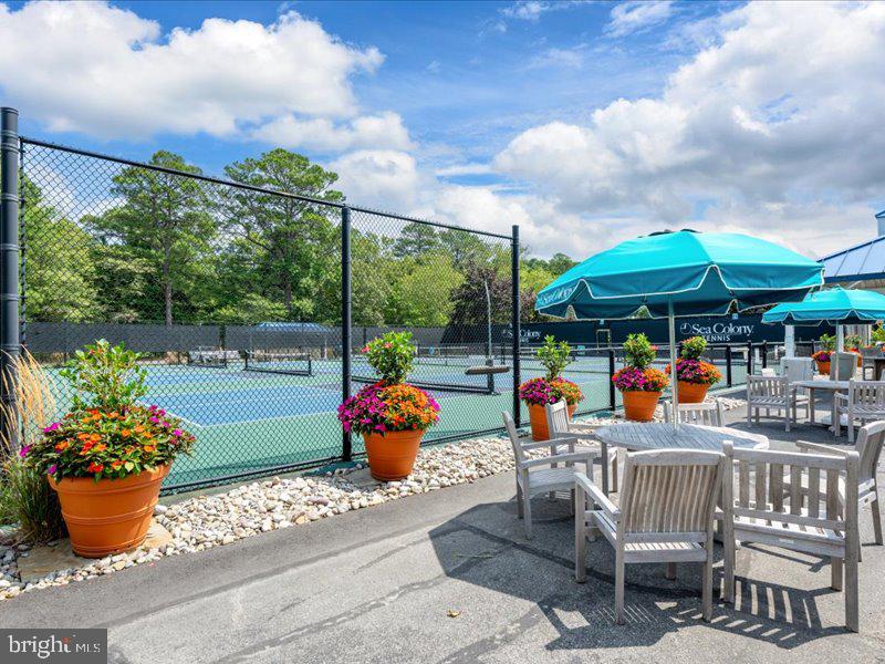 SEA COLONY EAST - Residential