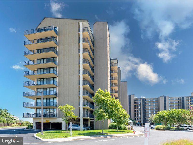 SEA COLONY EAST - Residential