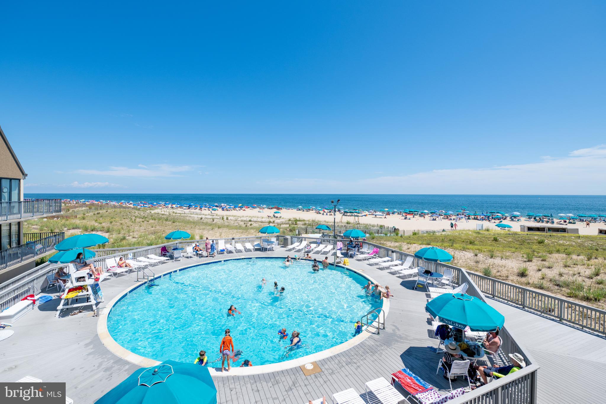 SEA COLONY EAST - Residential