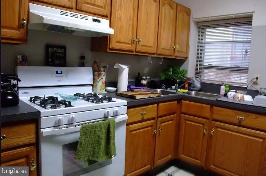 ART MUSEUM AREA - Residential Lease