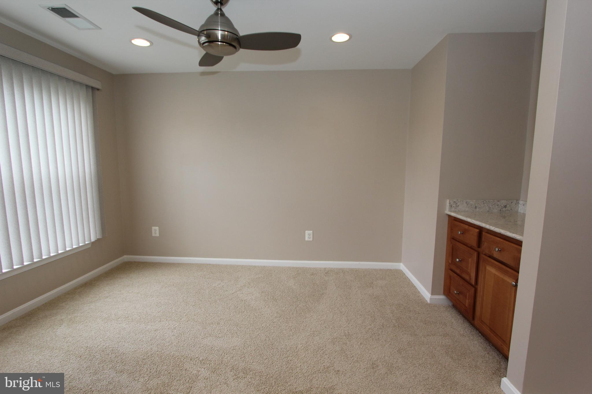 RIDGEVIEW III - Residential