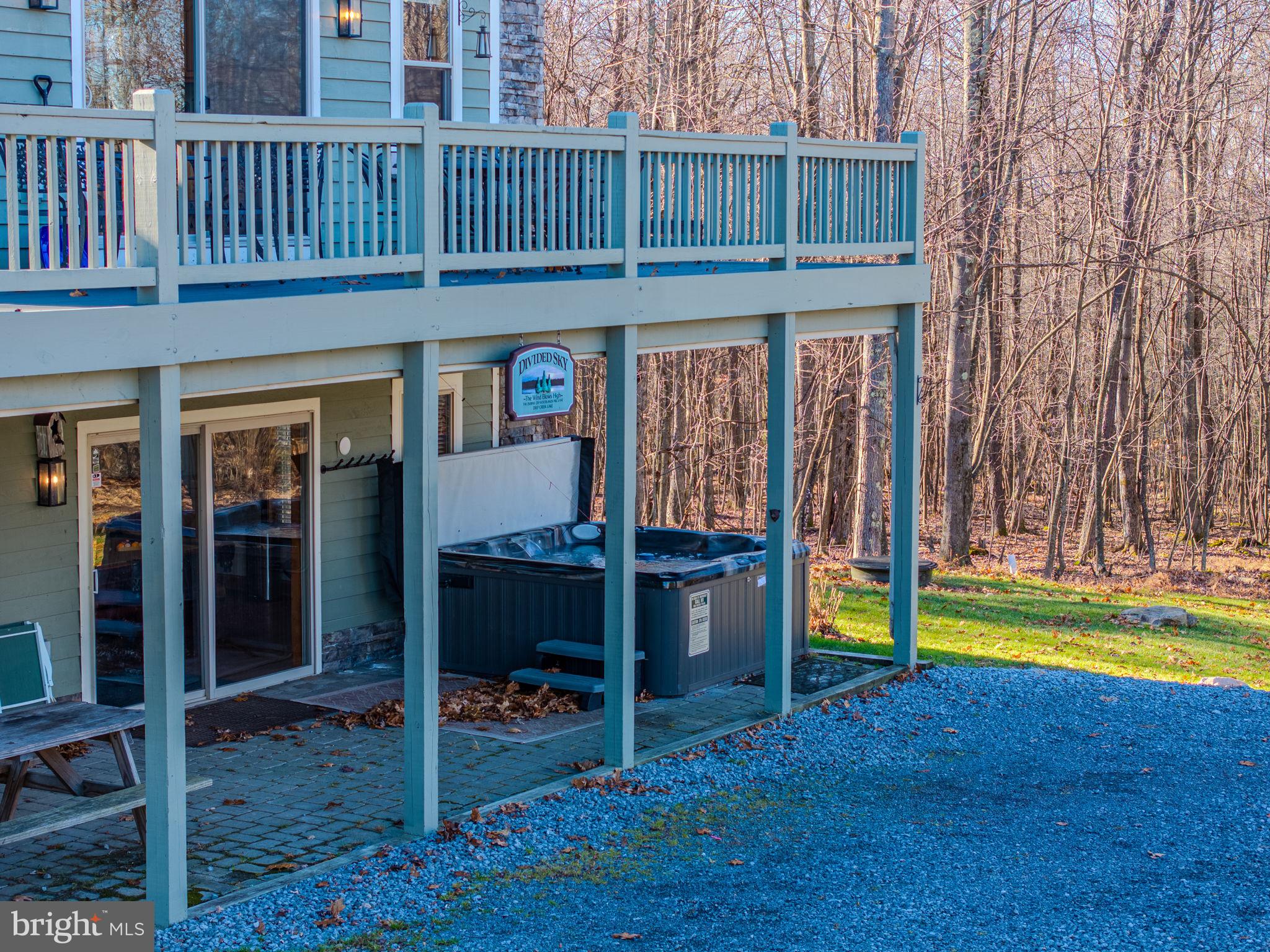 THE VIEW - Residential