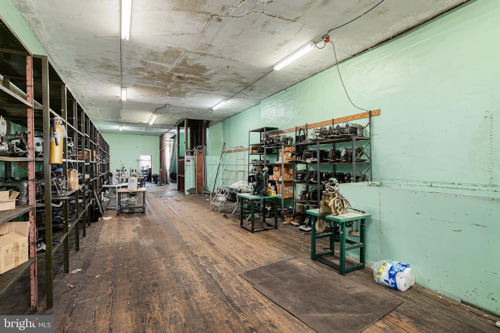 NORTHERN LIBERTIES - Commercial Sale