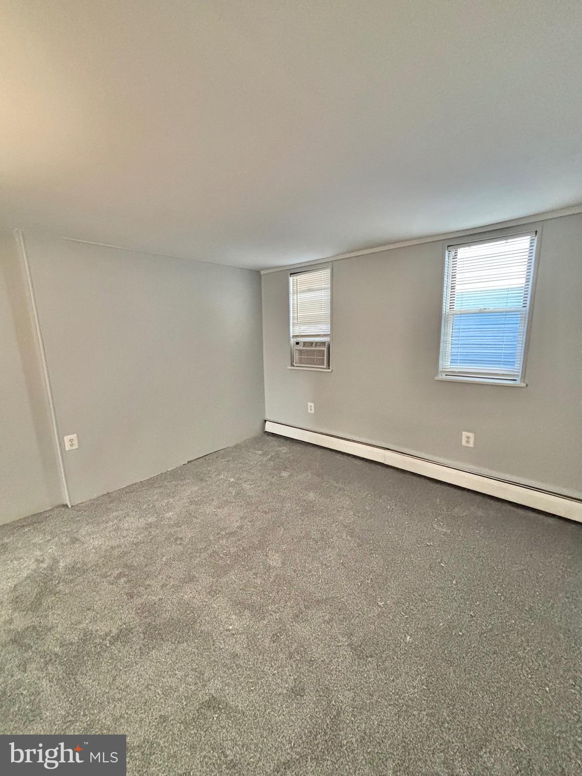 PORT RICHMOND - Residential Lease