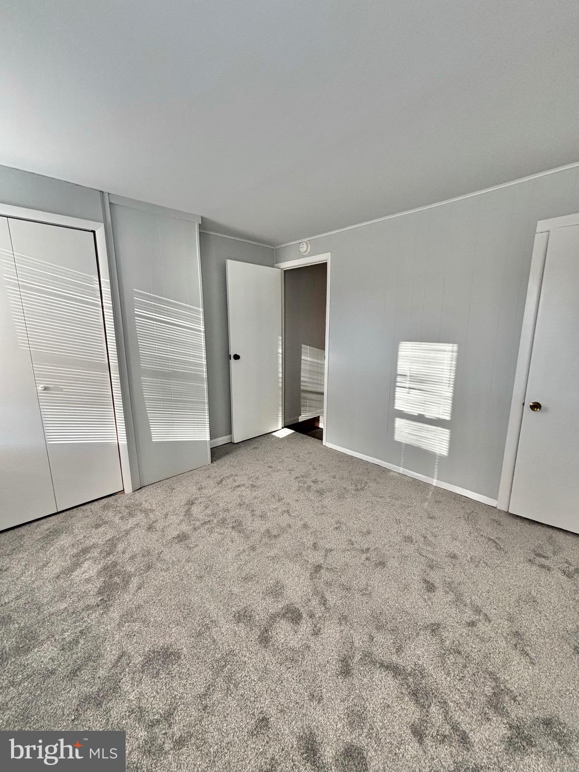 PORT RICHMOND - Residential Lease