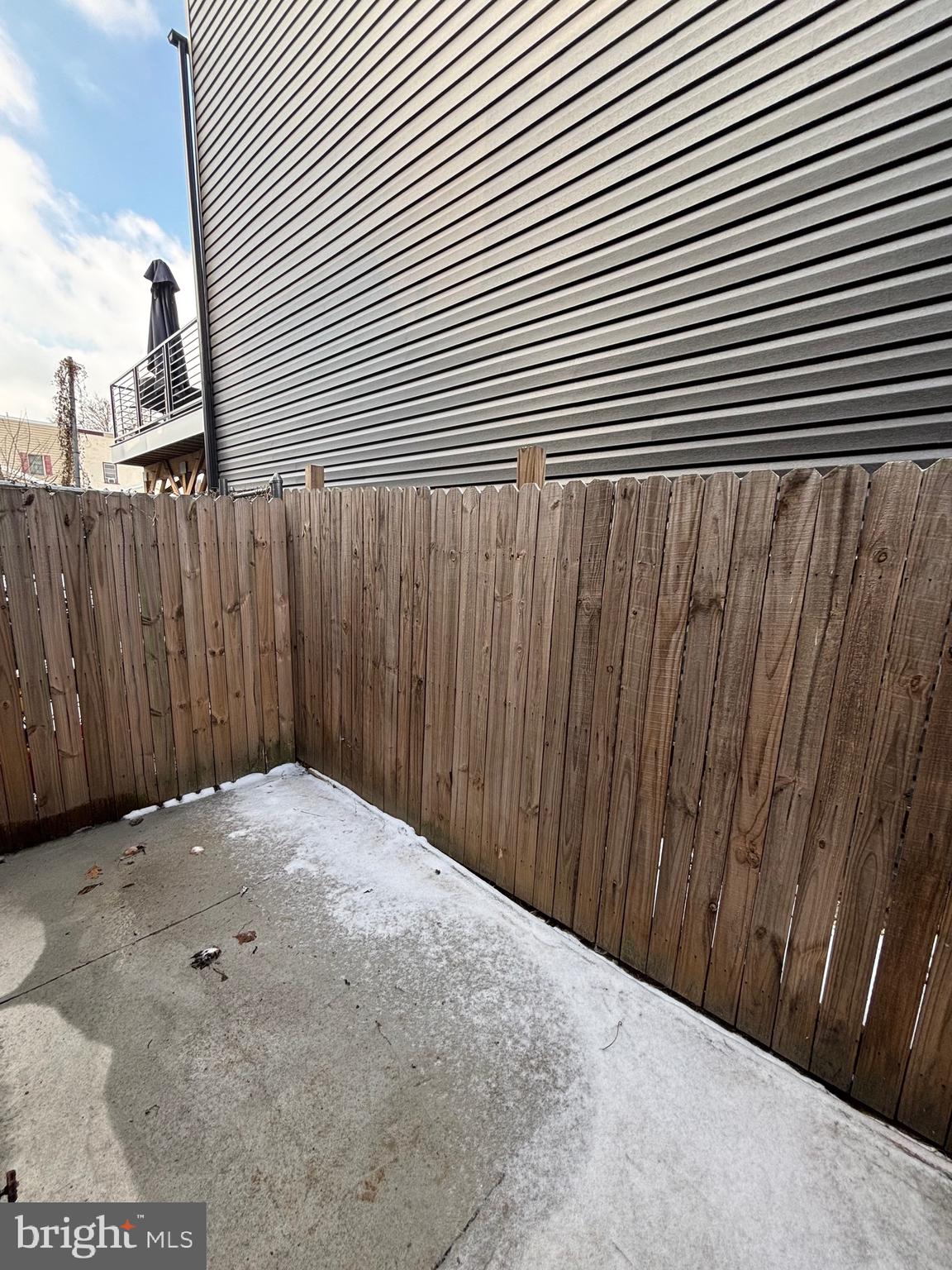 PORT RICHMOND - Residential Lease