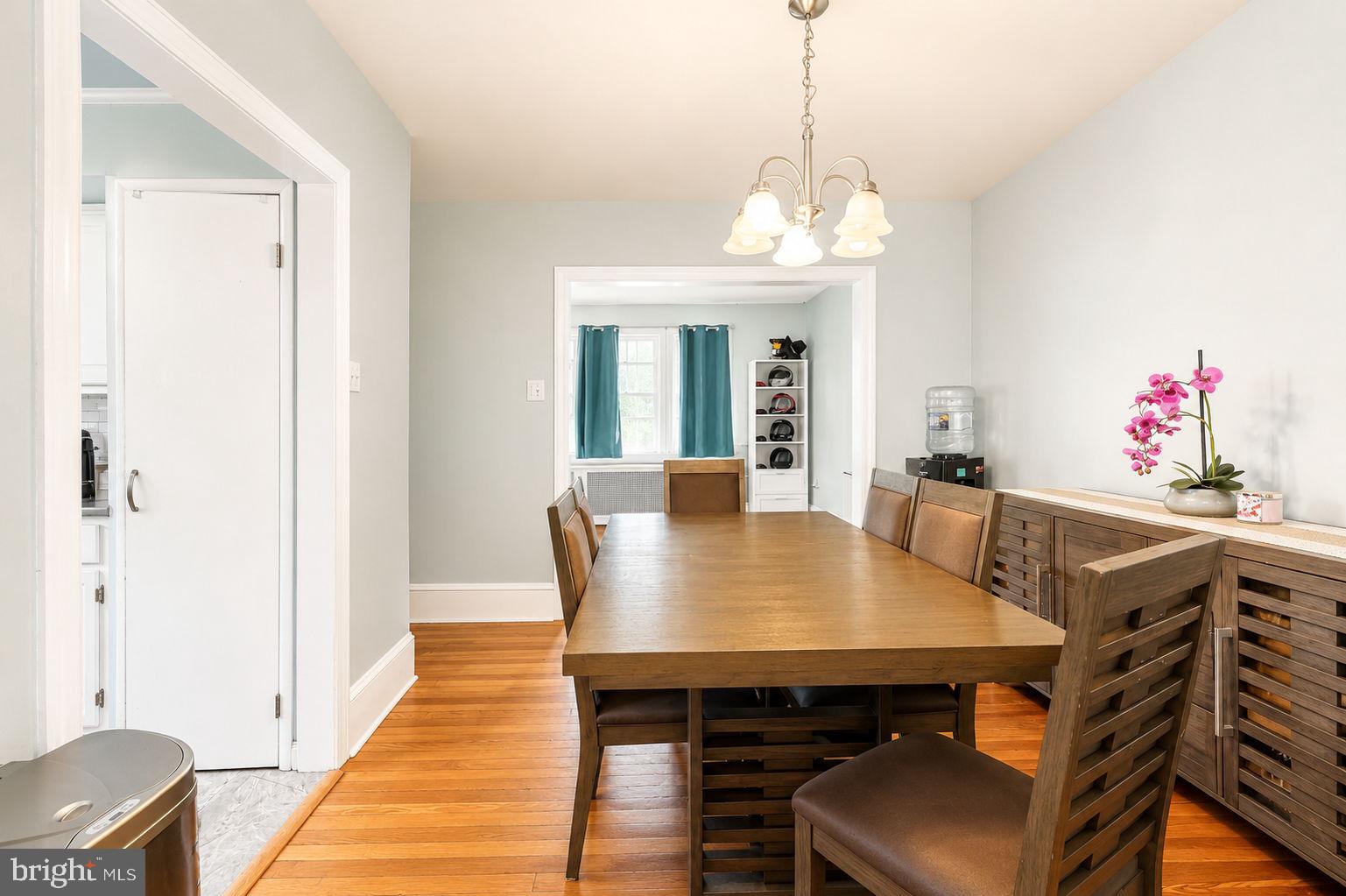 ROSLYN - Residential