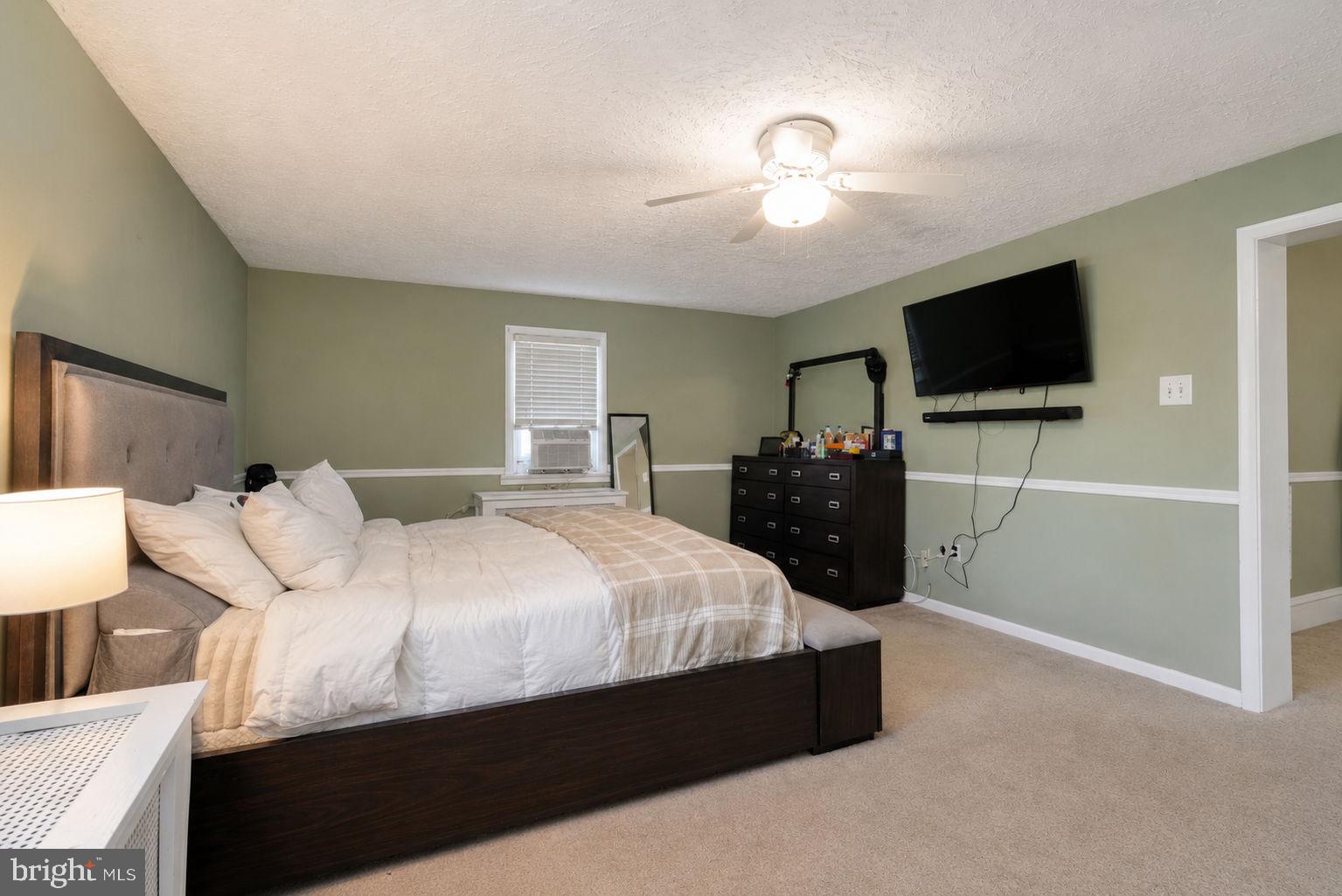 ROSLYN - Residential