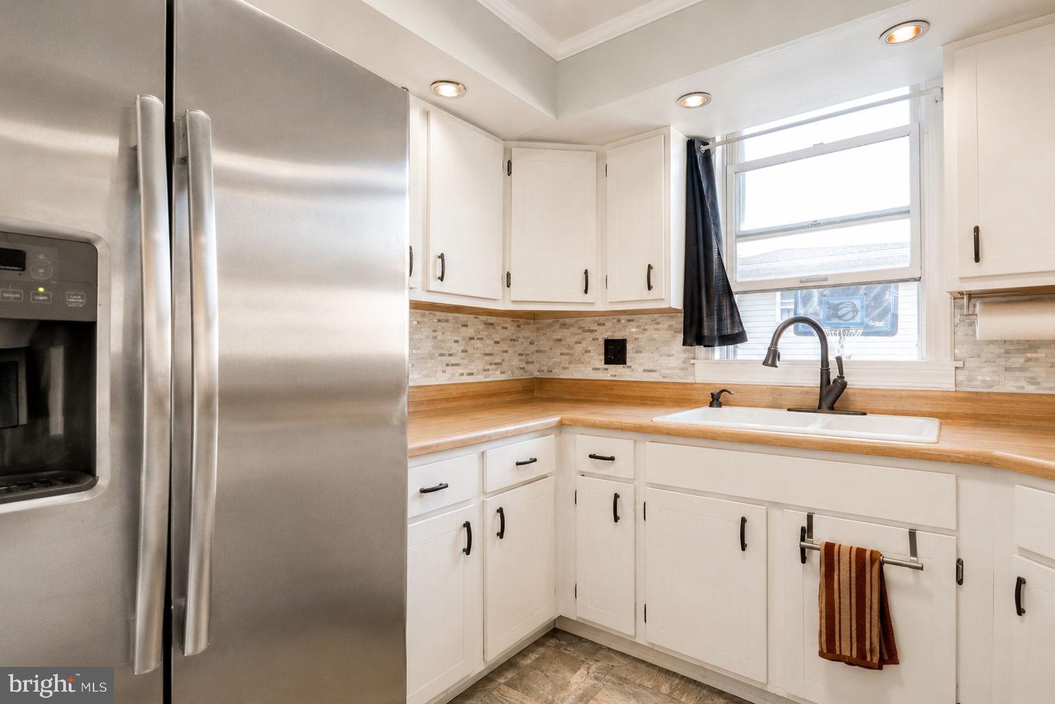 ROSLYN - Residential