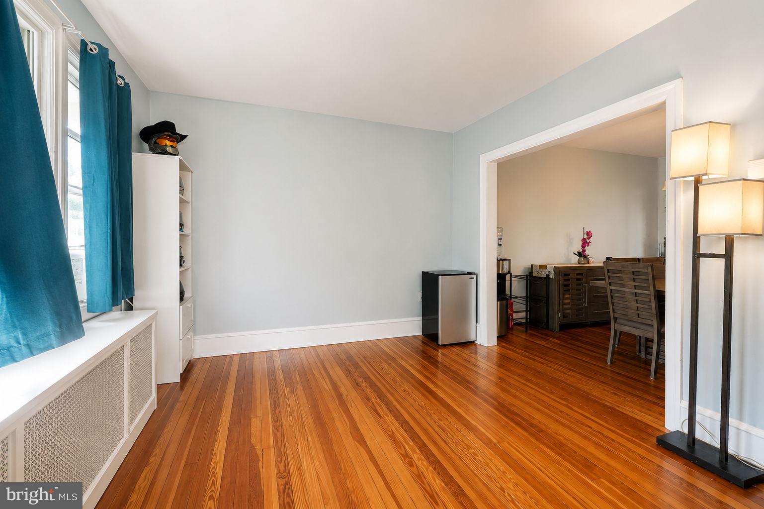 ROSLYN - Residential