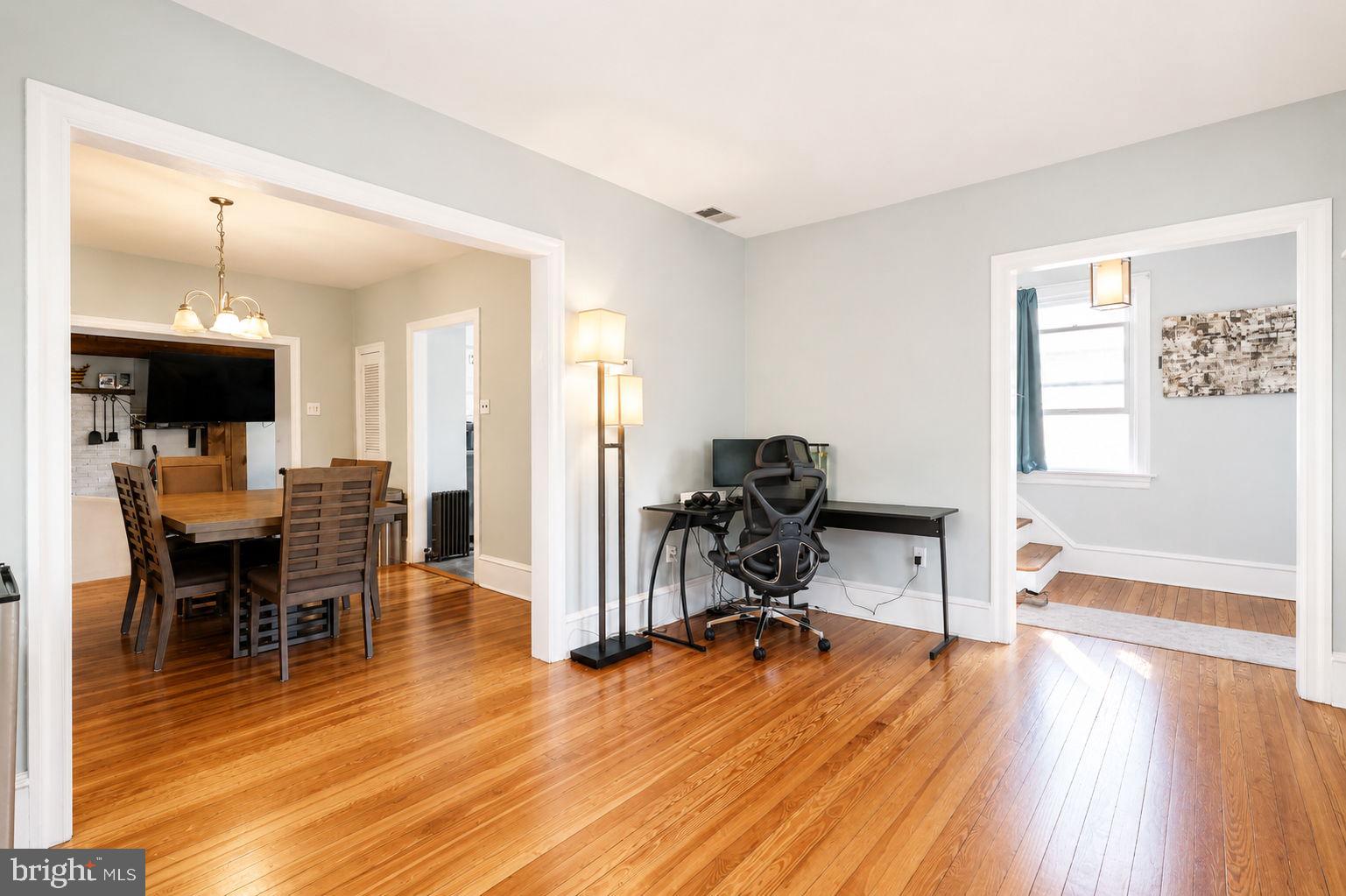 ROSLYN - Residential
