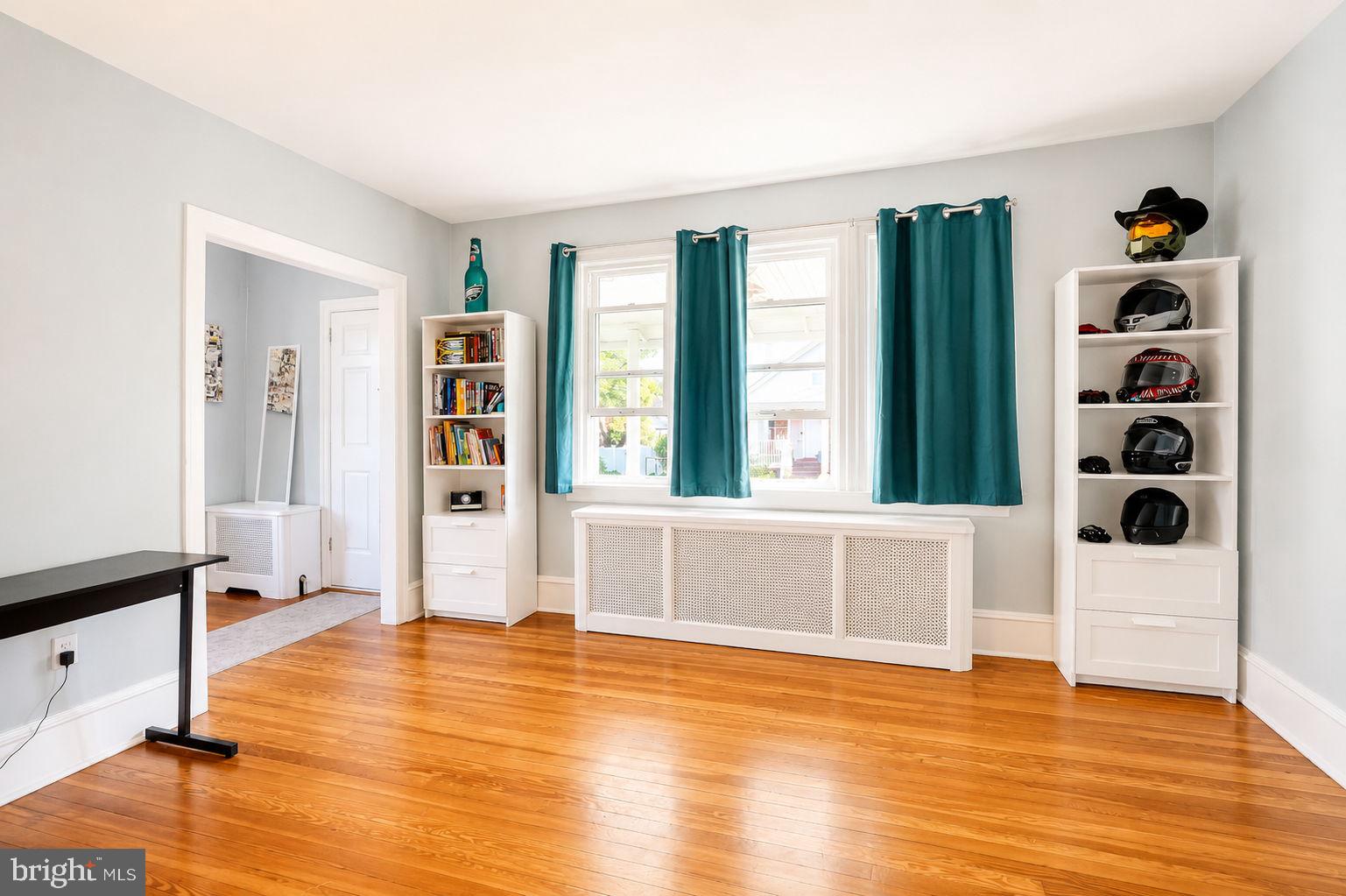 ROSLYN - Residential