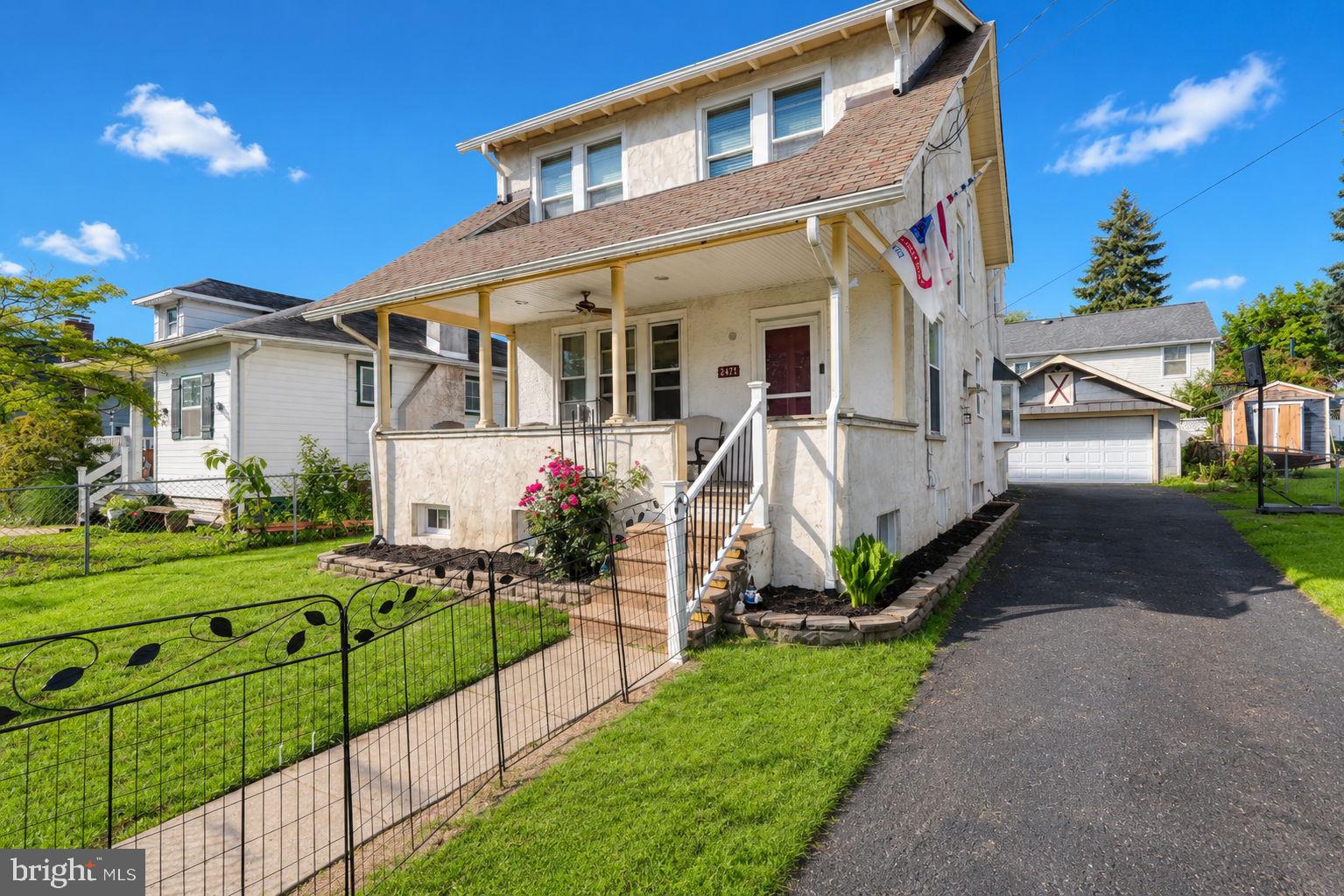 ROSLYN - Residential
