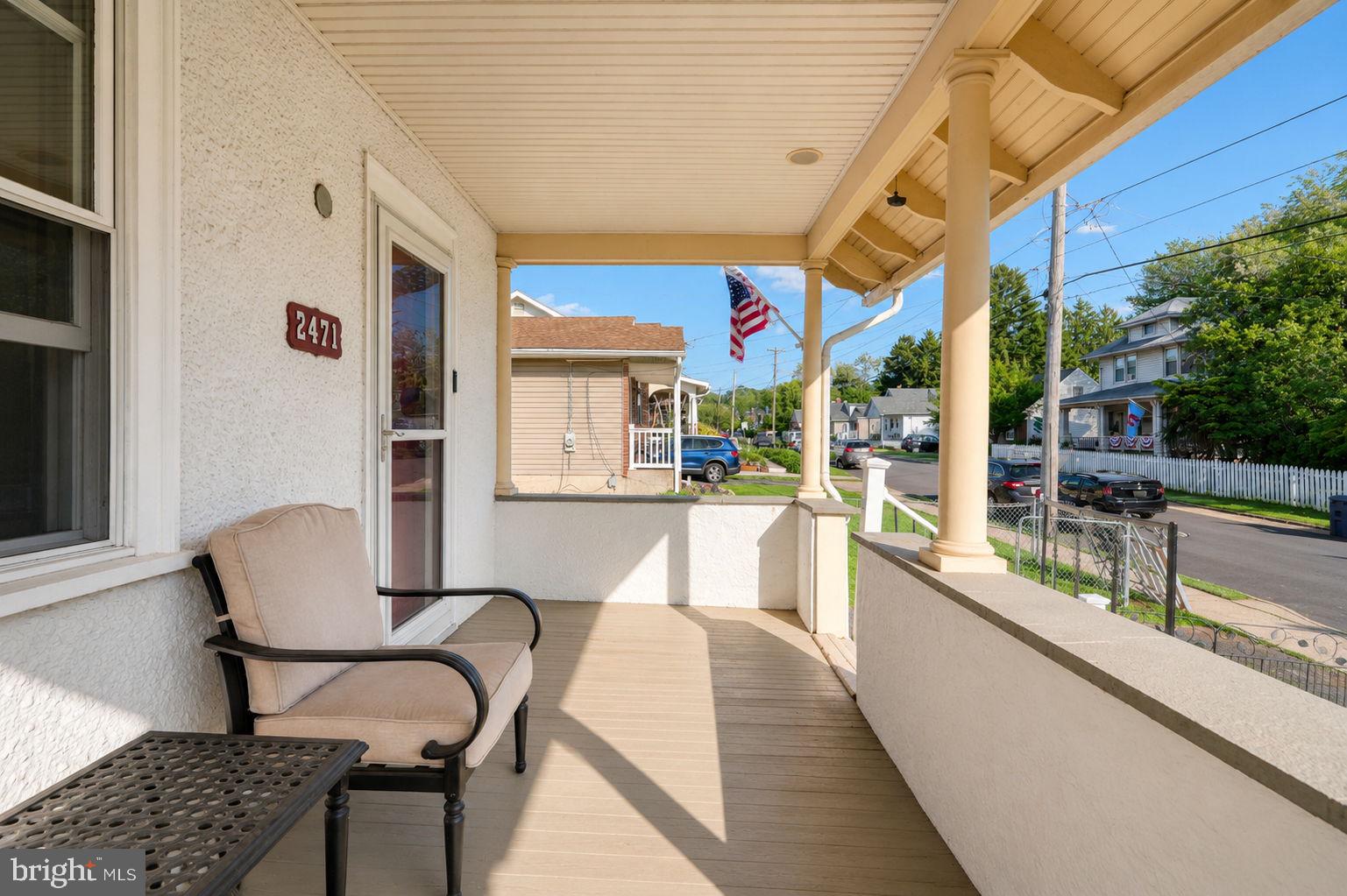 ROSLYN - Residential