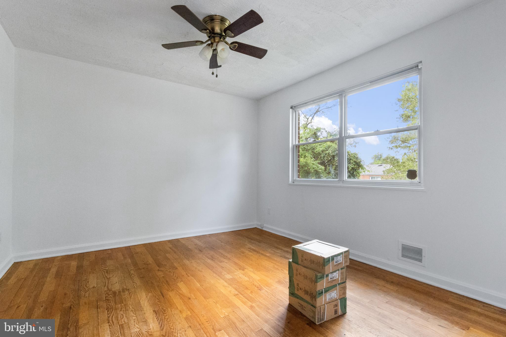 OXON RUN HILLS - Residential