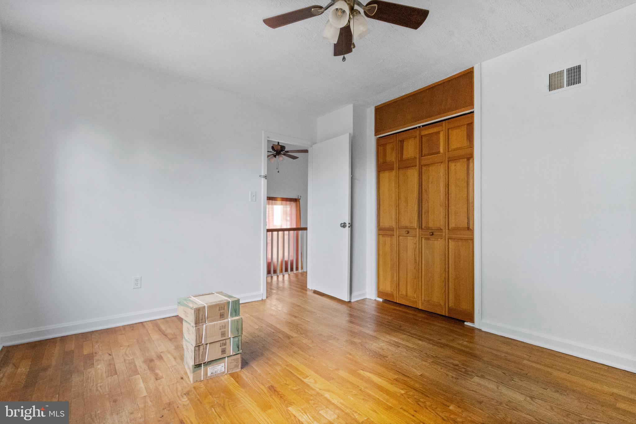 OXON RUN HILLS - Residential