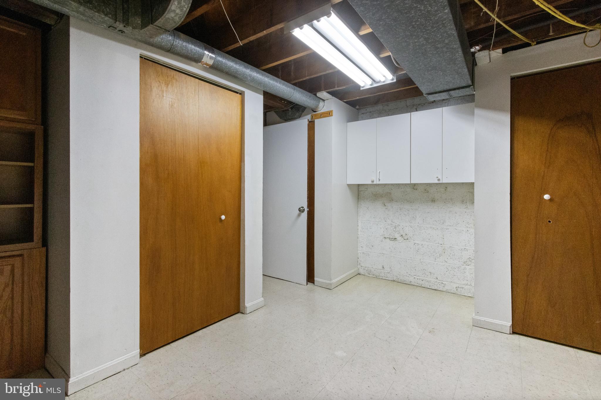 OXON RUN HILLS - Residential