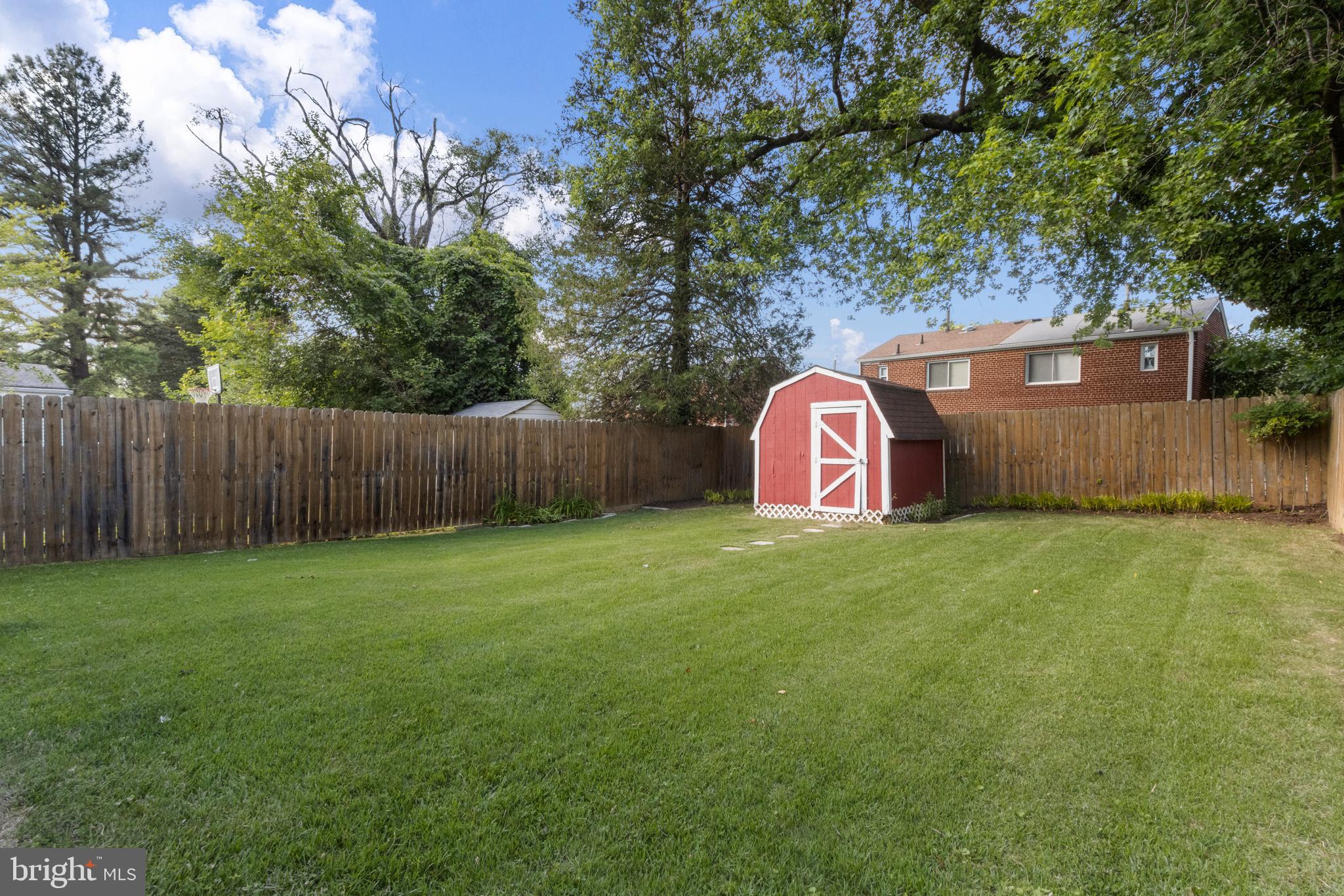 OXON RUN HILLS - Residential