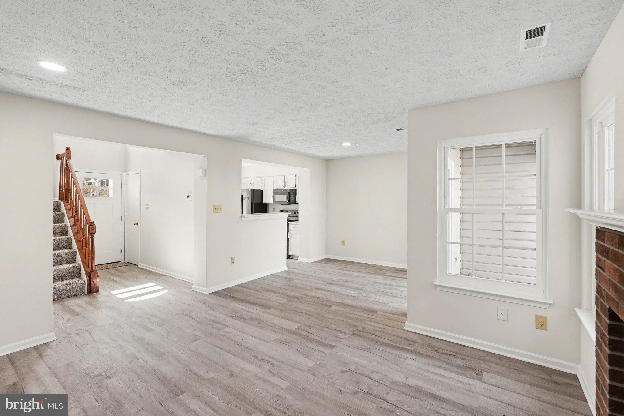 VILLAGES OF SALEM STATION - Residential