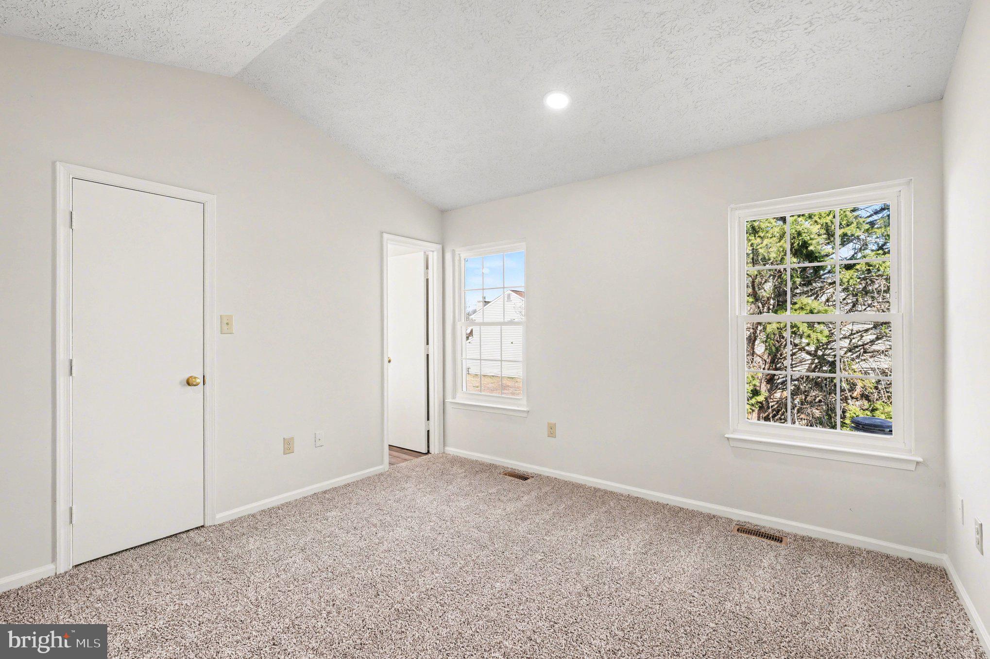 VILLAGES OF SALEM STATION - Residential