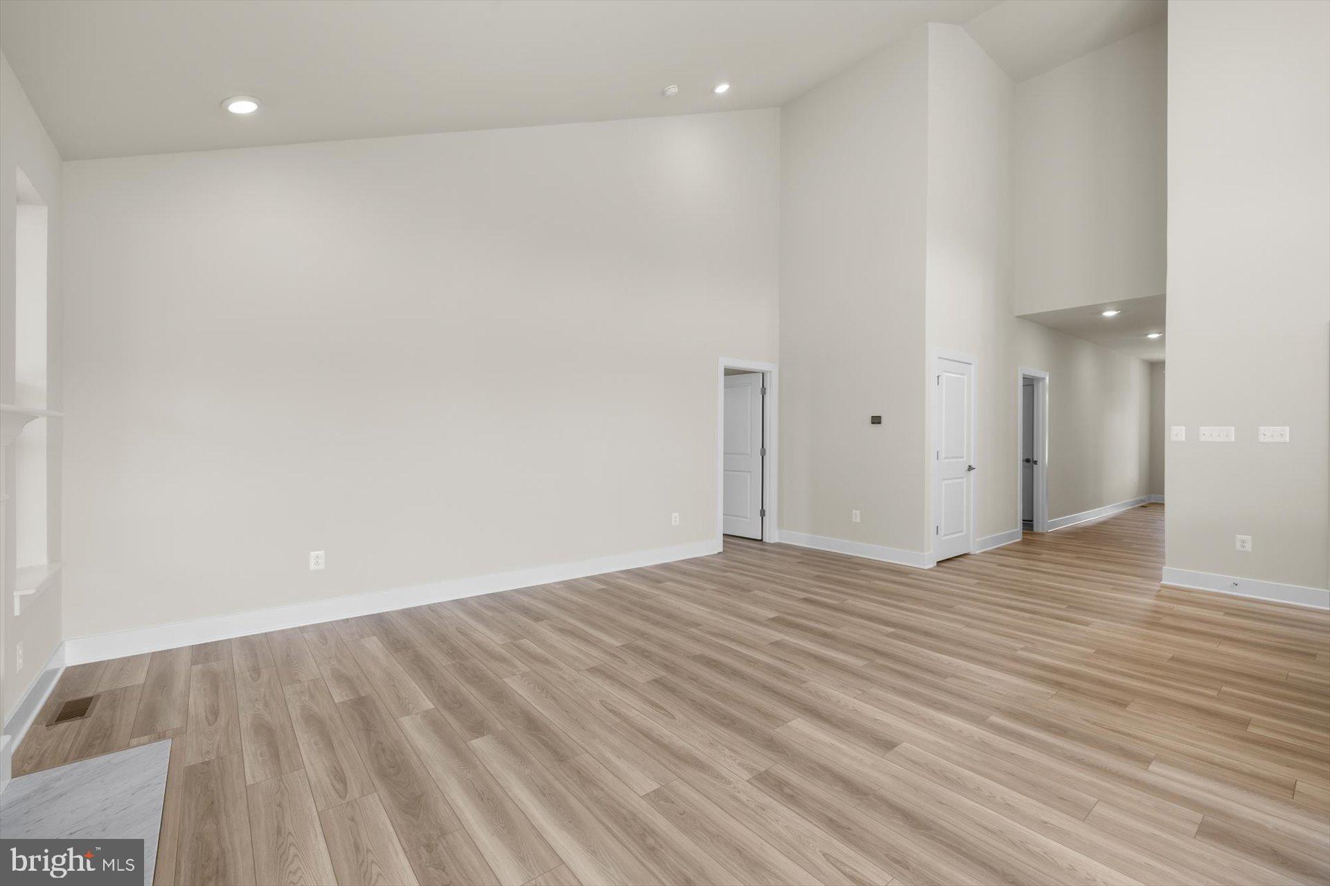 CYPRESS CREEK ESTATES - Residential