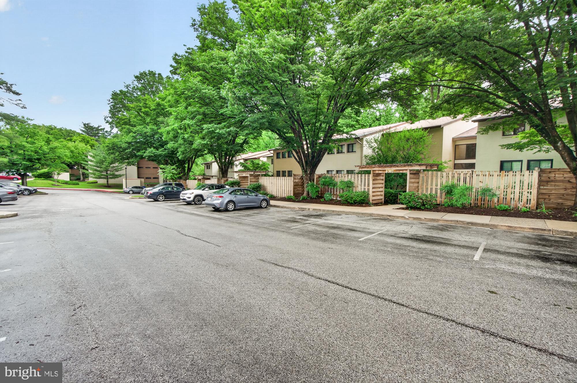 DEERING WOODS - Residential