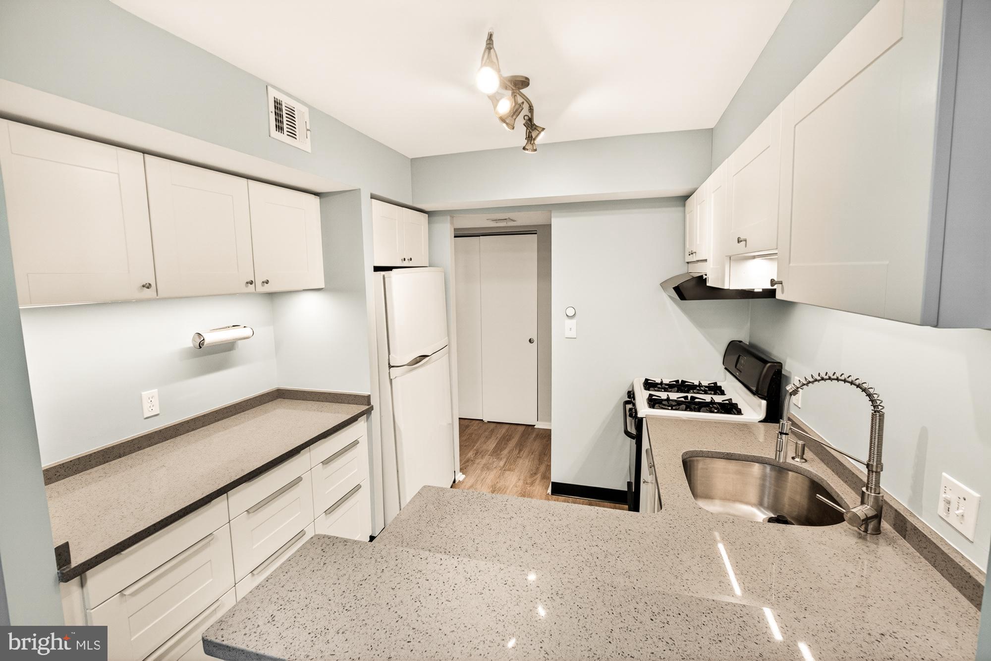 DEERING WOODS - Residential